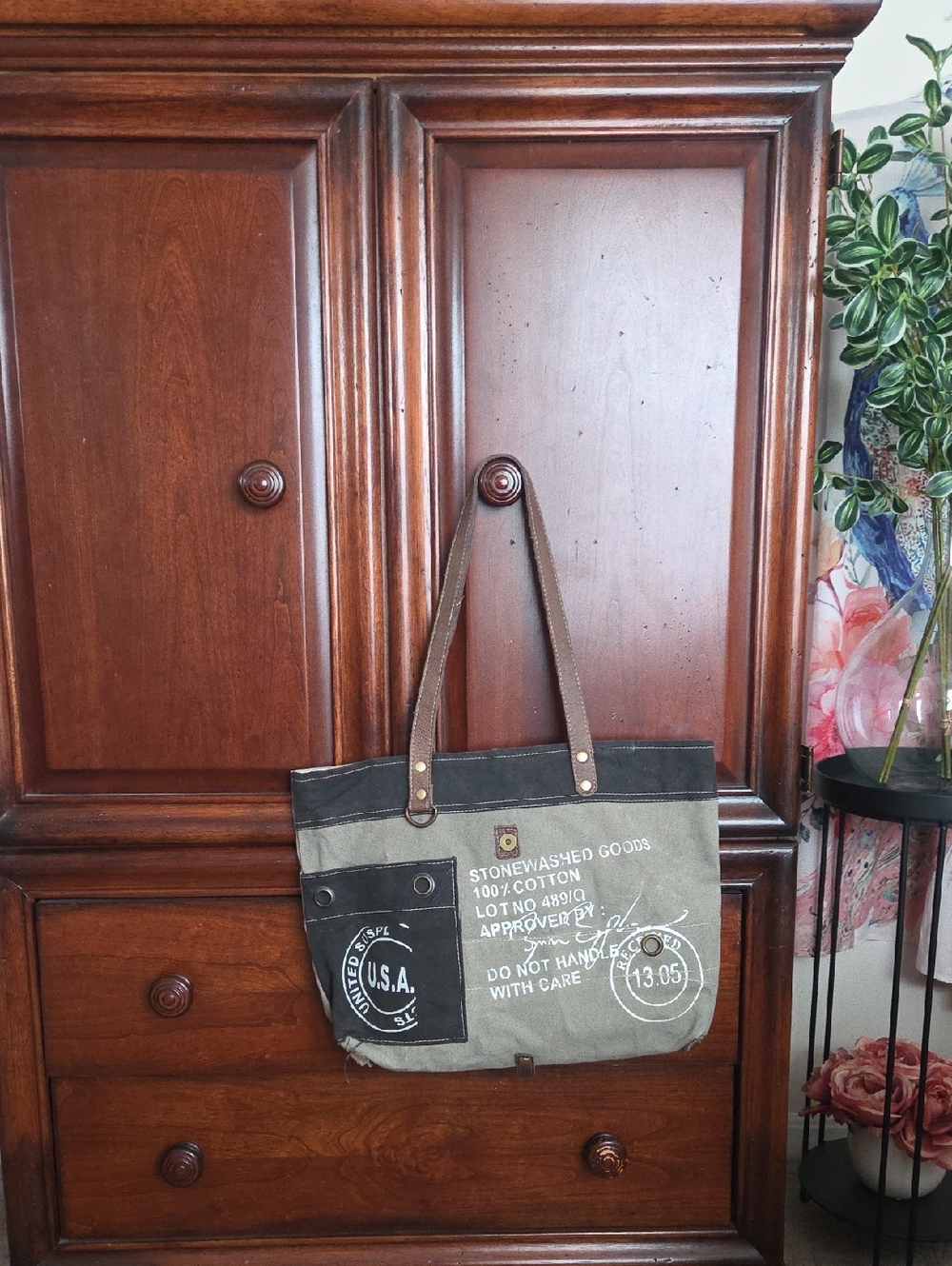 Myra Bag Taupe & Cream Printed Interior Zipper Pouch